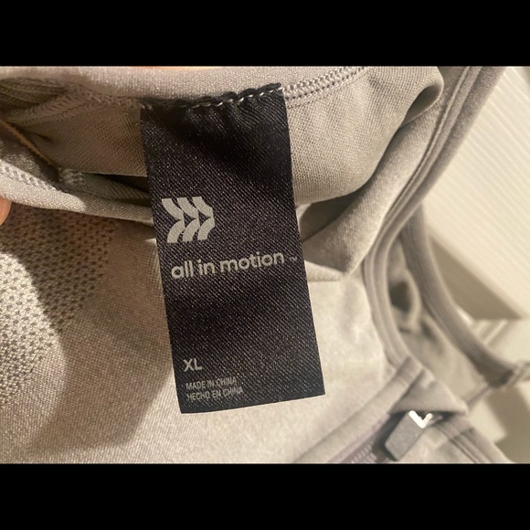 All in motion: grey sports bra - Picture 4 of 4